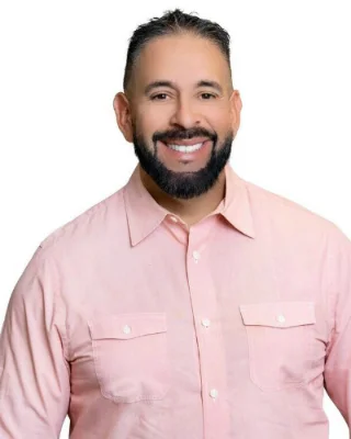 Joseph Moreno image